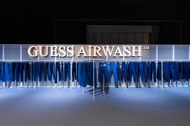 GUESS CELEBRATED 40 YEARS IN FLORENCE